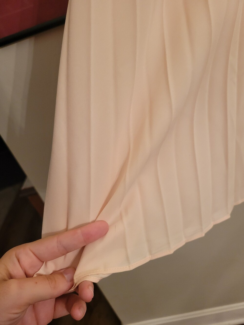 Women's Pleated Midi Skirt in Champagne READ - Picture 10 of 12